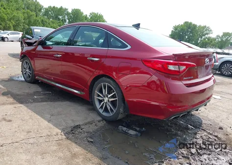 2015 Hyundai Sonata Sport 2.0T z USA, uszkodzony, nr VIN 5NPE34AB3FH050746